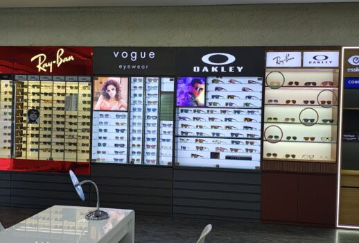 Essilor