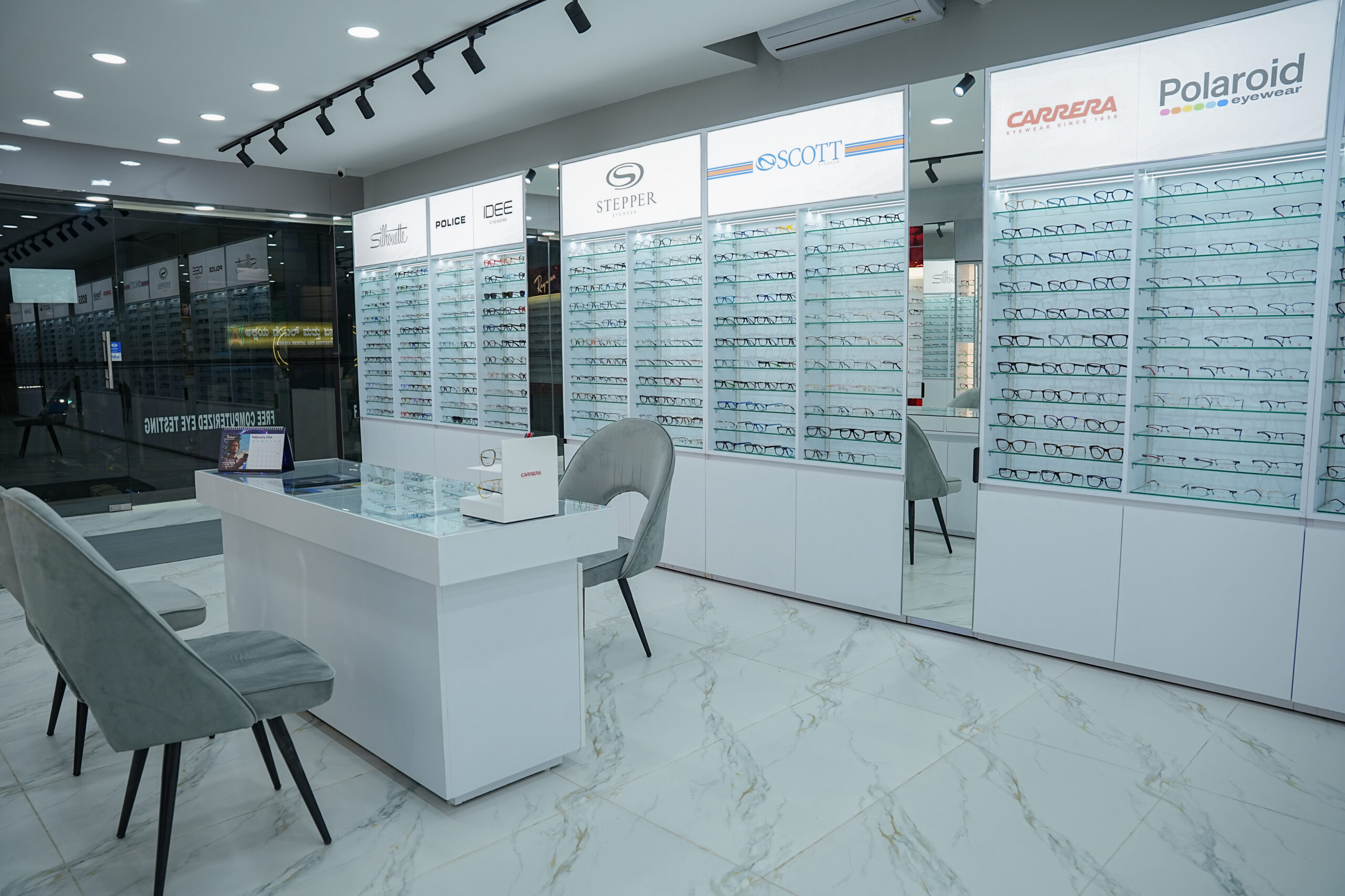 Eyewear Shop Design